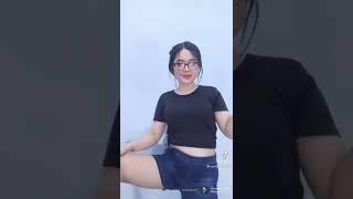 tiktok goyang hot celana ketat