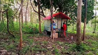 berkemah di tengah hutan bersama teman-teman jadi gak takut deh#berkemah