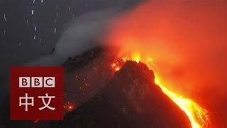 印尼锡纳朋火山爆发