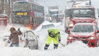 England is Freezing Crazy Snow Storm in London UK Dec. 12 2022