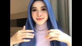 7 Tutorial Hijab Segi Empat Simple ala Selebgram Malaysia