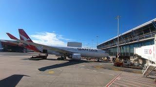 Landing at Sydneys Mascot Airport on Qantas QF 418 2K August 2019