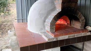 Costruire forno a legna con vecchi mattoni e argilla