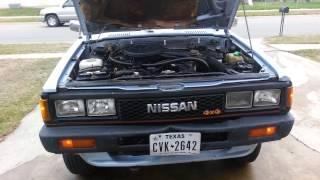 85 nissan 720 walk around