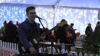 Loop music by Olin Brinx @ 2019 Surrey Tree Lighting Festival