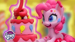 My Little Pony Stop Motion  Pat a Cake with Pinkie Pie  My Little Pony Cake