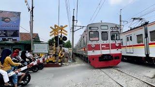 SEBELUM TERGANTIKAN Perlintasan Kereta Api Bojong Gede Bogor