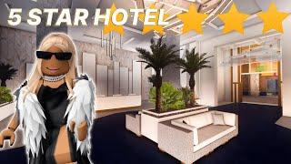 VISITING A 5 STAR HOTEL IN BLOXBURG  roblox