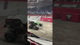 Monster Jam -  Grave Digger freestyle show