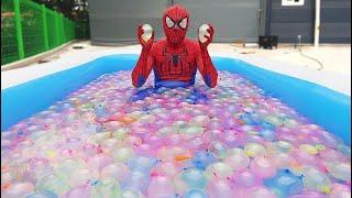 Spider Man Popping 1000 Water Balloons