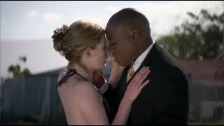 Interracial kiss - White Wedding