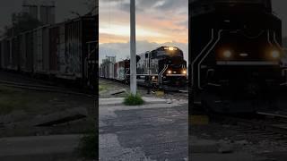 Progress rail SD70ACeT4 llegando a Guadalajara con ditch lights