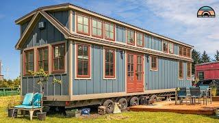 Custom Built Tiny House on the beach w Downstairs Bedroom