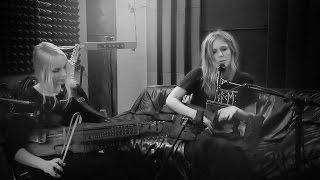 Myrkur - Himlen Blev Sort Live on Lyre  Nyckelharpa