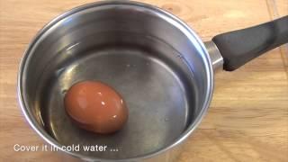 How to stop boiled eggs from cracking