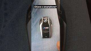 Chiave o smartphone della BMW M8 Competition? Gadget tech utile?