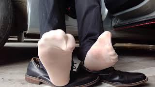 Dress Shoes and Socks toe wiggle