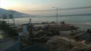 Palu Dramatic footage of Tsunami