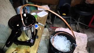 HOW TO BUILD A HOMEMADE MOONSHINE STILL  Drinking as she flows