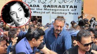 Sanjay Dutt Visiting Mother Nargis Dutts Grave