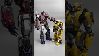 THREEZERO DLX Optimus Prime & BEE