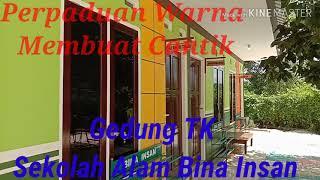 Perpaduan Warna Membuat Cantik Gedung TK Sekolah Alam Bina Insan