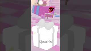 Day 10 - Roblox Royale High Glitterfrost Gifting Event