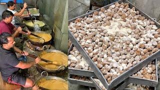 ऐसे बनाया जाता है WORLDS TASTIEST PEDA Since 1864 Duliram Pendawala Vadodara  Street Food