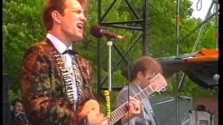 Chris Isaak - Blue Hotel LIVE Pinkpop 1987