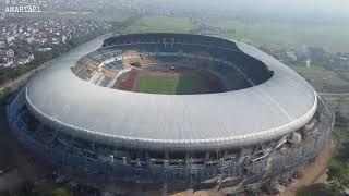 STADION GBLA TERKINI  MANTAP RUMPUT GONDRONG AREA PARKIR SUDAH DICUKUR ‼️