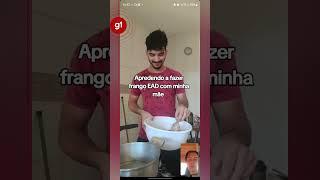 Viralizou Jovem faz aula EAD com a mãe para aprender a fritar frango #g1 #noticias