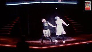 Liza Minnelli and Chita Rivera in CHICAGO 1975 Broadway