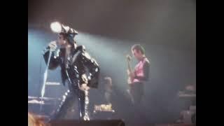 Queen - We Will Rock You Fast CUT Live in Philadelphia 20111978