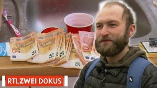 Ich lasse mich von der Arbeiterklasse finanzieren.  Armes Deutschland  RTL ZWEI DOKUS