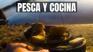 PESCANDO Y COCINANDO SOLO Al lado del Río. PESCA Y COCINA en Lugar Profundo