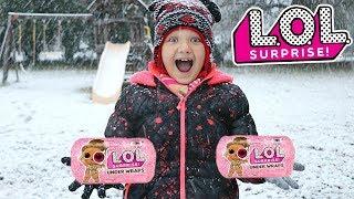 LOL SURPRISE UNDER WRAPS SCAVENGER HUNT IN THE SNOW Hunt For LOL Dolls with Kids