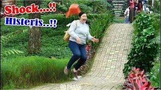 Super Shock.. Funny Bushman Prank