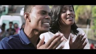 Robson e Mary - Deus te viu Web Clip