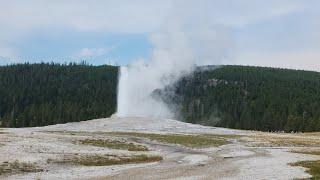 Yellowstone national Park Wyoming  Upper Geyser at old faithful