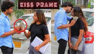 Kiss_ing Prank On - LAWYER In 1000 ＄ the filmy abhi  gone to romantic