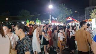 Son Tra Night Market Da Nang Vietnam