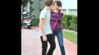 Justin Bieber & Selena Gomez Pics