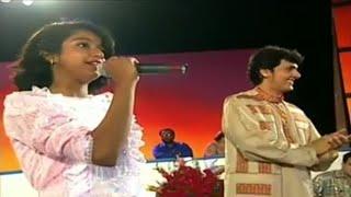 Little Shreya Ghoshal Rare Video from SA RE GA MA  Paan khaye saiyan hamaro  Sonu nigam