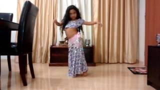 CECILIA BAILANDO DANZA ÁRABE