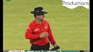 Saeed Ajmal puzzles Mike Hussey and beats the Wicketkeeper