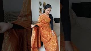 Styling a saree with crop top  Akshada Pawar #fashion #saree #youtubeshorts #shorts
