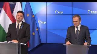 Przewodniczący Donald Tusk i kandydat na premiera Węgier Peter Marki-Zay.