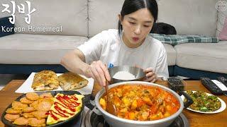 Real Mukbang The best Korean Home Meal  Gochujang Soup Sausage grilled cutlassfish