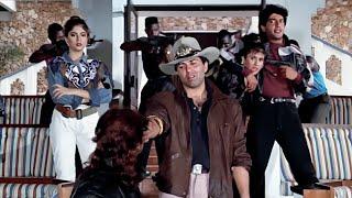 Amrish Puri Ka Beta Aur Beti Dono Sunny Deol Ke Gun Point Par - Vishwatma Jabardast Scene - Chunky