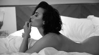 Demi Lovato Goes Nude For Sexy Bedroom Photo Shoot